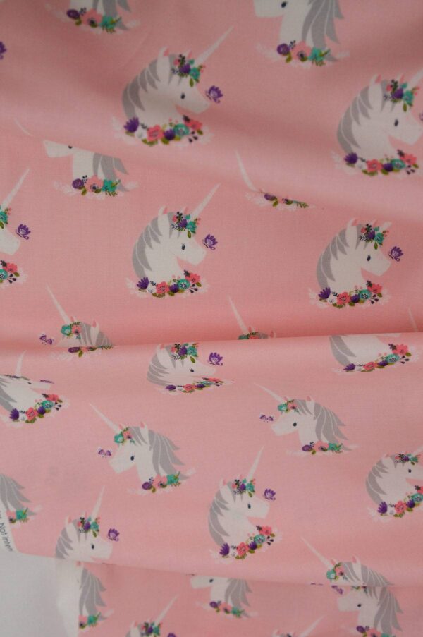 Tissu coton rose imprimé au mètre pour enfants - Licornes - Atelier Inika