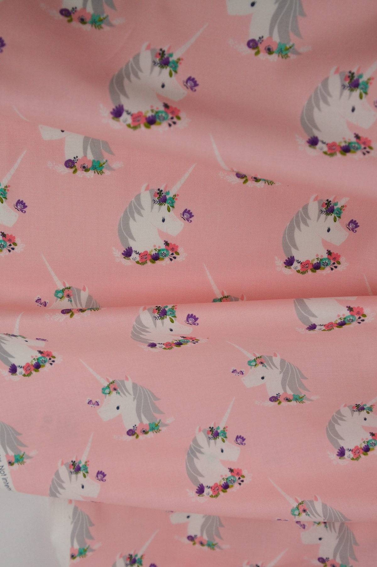Tissu coton rose imprimé au mètre pour enfants - Licornes - Atelier Inika