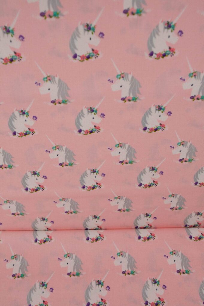 Tissu coton rose imprimé au mètre pour enfants - Licornes - Atelier Inika
