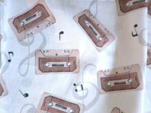 Tissu coton imprimé "Cassettes" – Image 2
