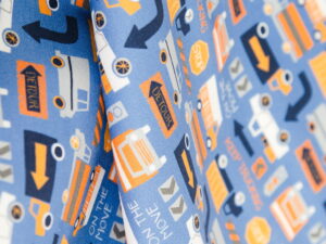 Tissu coton premium imprimé au mètre pour enfant - Camions et véhicules - Atelier Inika