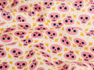Tissu coton imprimé enfant - Têtes de mort - coton premium au mètre - Atelier Inika