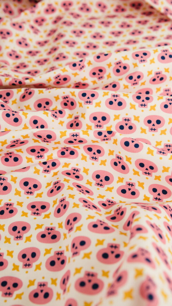 Tissu coton imprimé enfant - Têtes de mort - coton premium au mètre - Atelier Inika