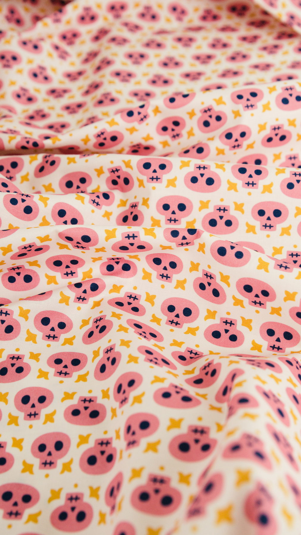 Tissu coton imprimé enfant - Têtes de mort - coton premium au mètre - Atelier Inika