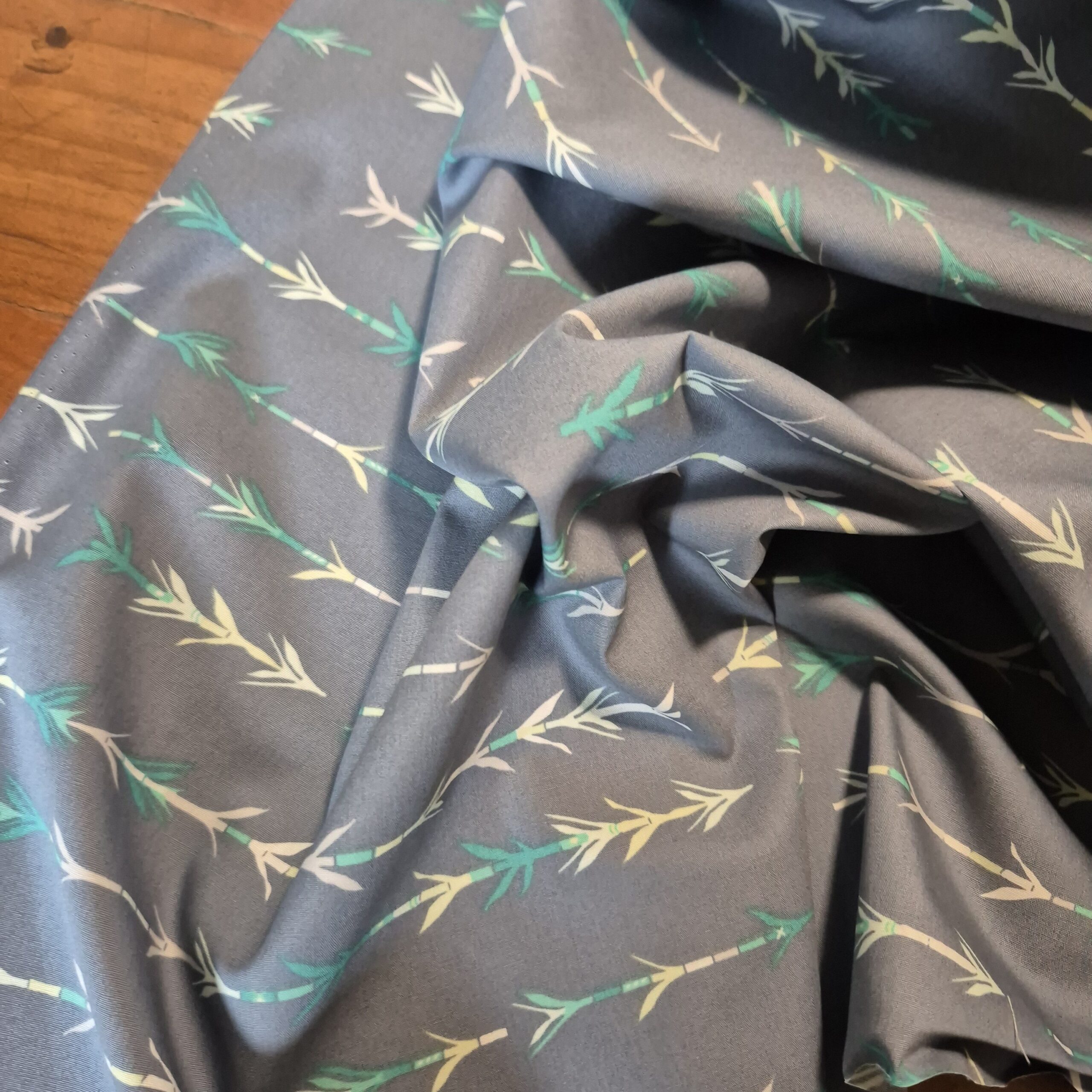 Tissu coton "Bamboo Shoots" - Collection Pandalicious – Image 2