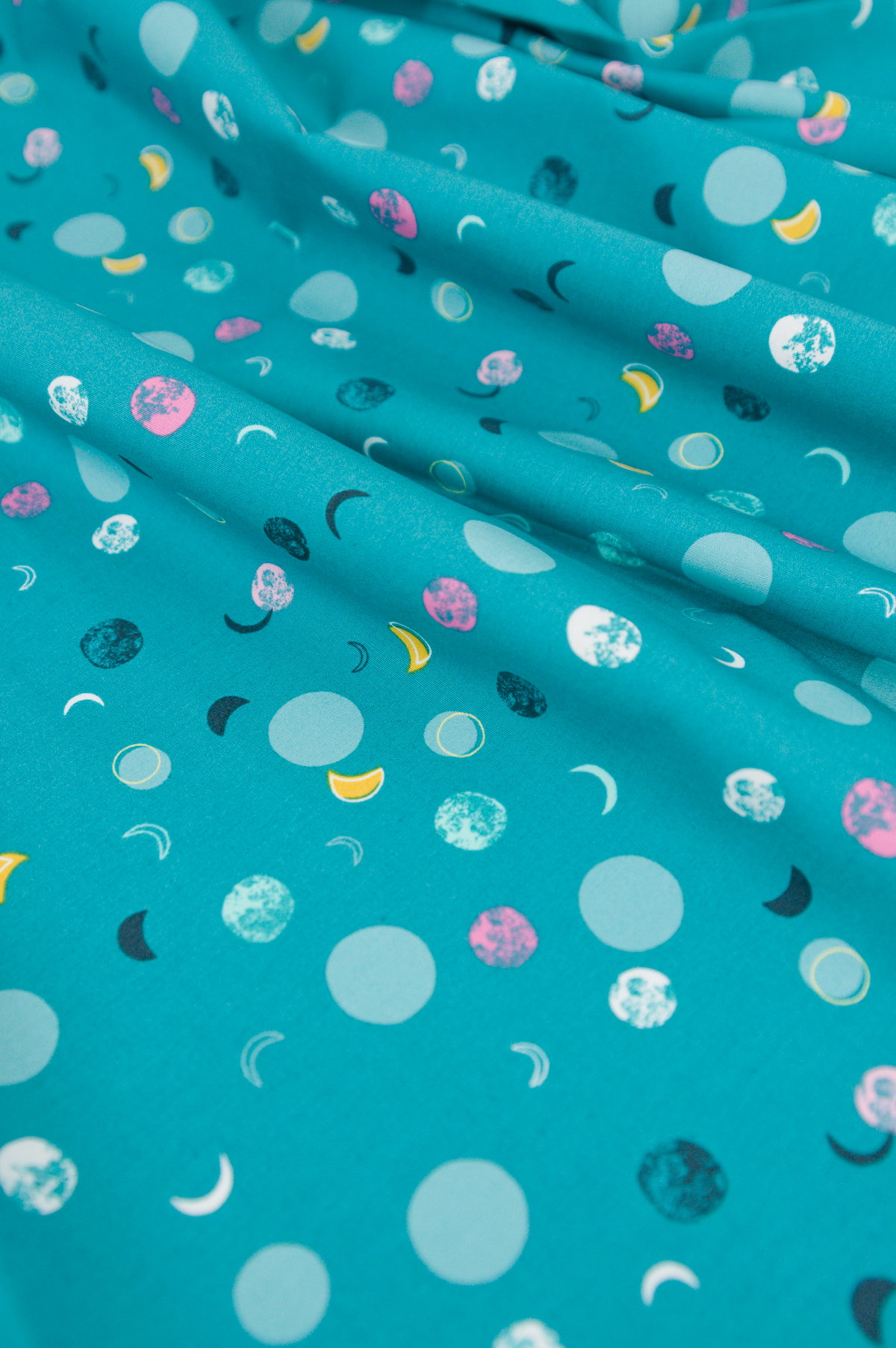 Tissu coton imprimé - lune et espace - Atelier Inika
