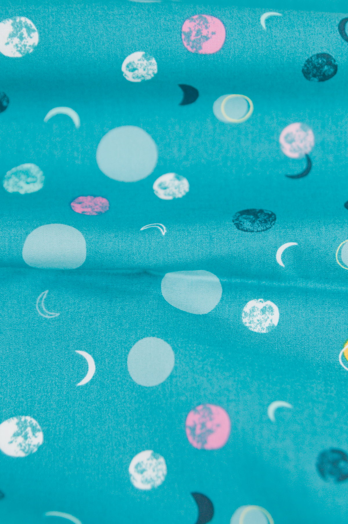 Tissu coton imprimé - lune et espace - Atelier Inika