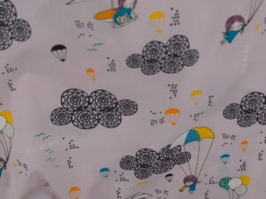 Tissu en coton au mètre - imprimé motif Montgolfière - pour enfant - Atelier Inika