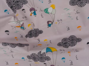 Tissu en coton au mètre - imprimé motif Montgolfière - pour enfant - Atelier Inika