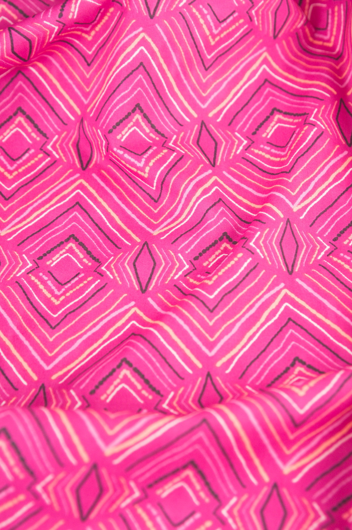 Tissu imprimé graphique - rose vif - Atelier Inika