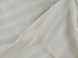 Tissu coton imprime motif délicat graphique - Atelier Inika