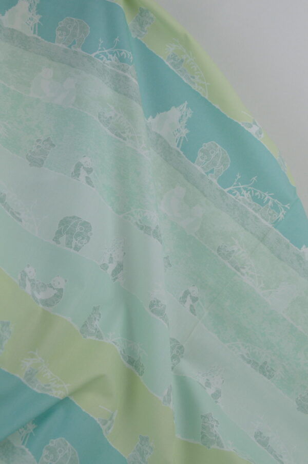 Tissu coton imprimé vert tendre - panda - pour enfants - Atelier Inika