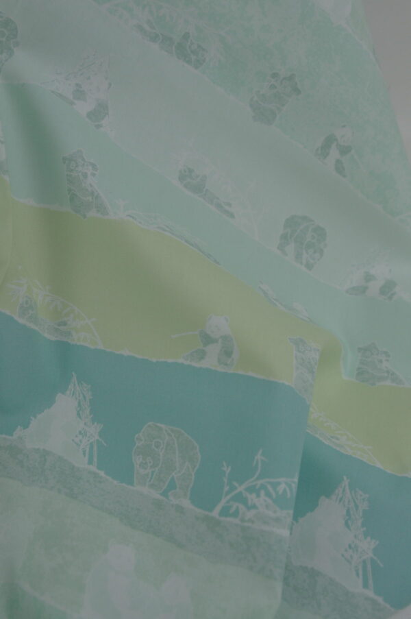 Tissu coton imprimé vert tendre - panda - pour enfants - Atelier Inika