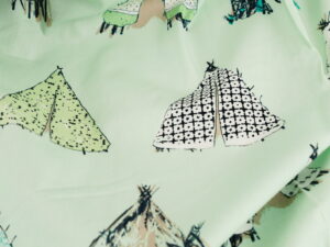 Tissu Coton Premium au mètre vert imprimé coton - asie / tipi - Art Gallery Fabrics | Atelier Inika - Mercerie en ligne