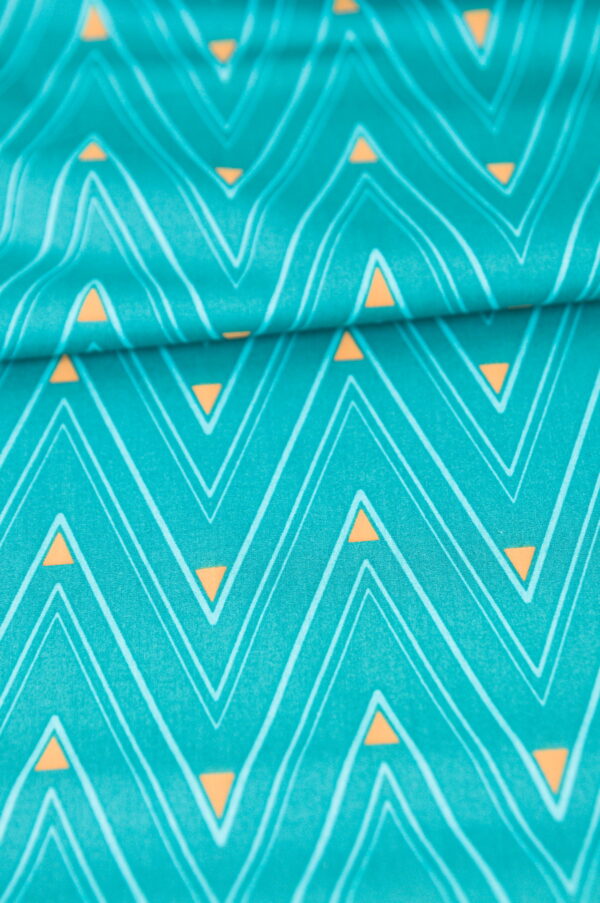 Tissu popeline de coton au mètre - imprimé formes géométriques - triangles - vert jaune bleu - Atelier Inika