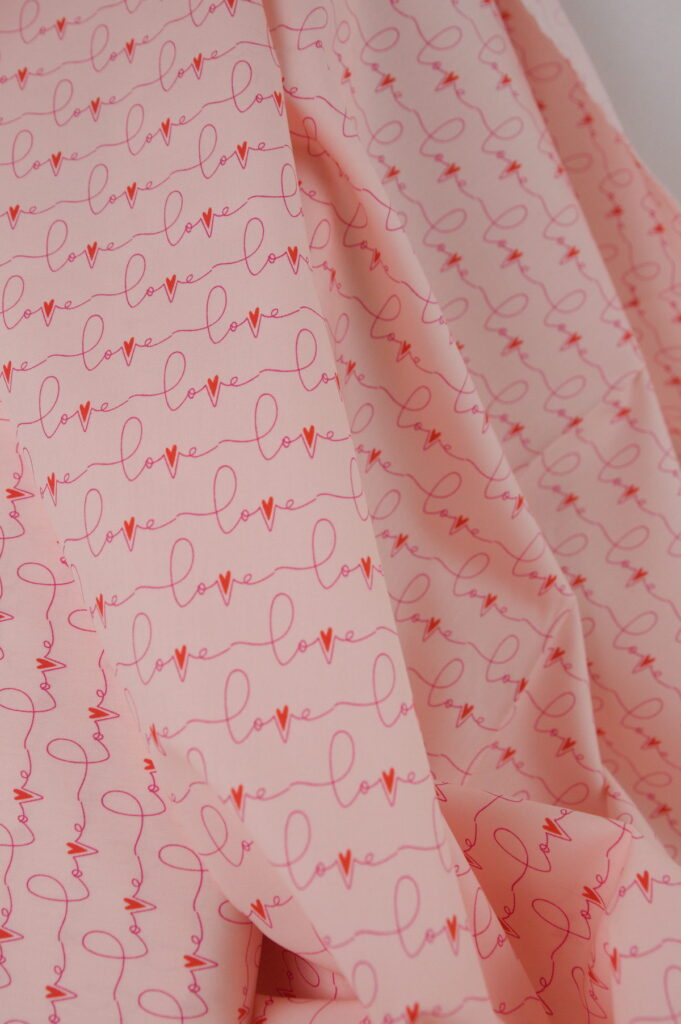 Tissu coton premium imprimé - popeline de coton - Love / Amour - Art Gallery Fabrics - Atelier Inika