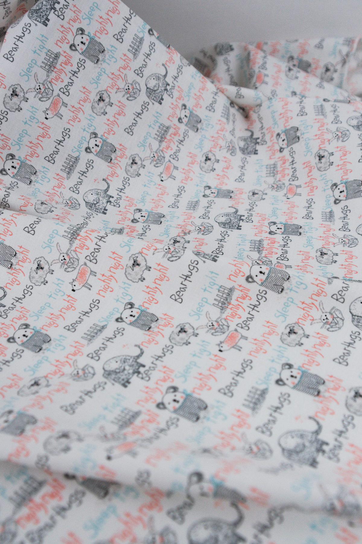 Tissu coton imprimé pour enfant - motif Ours sur fond blanc - Atelier Inika