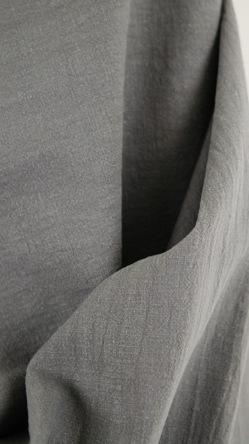 Tissu lin lavé au mètre - gris foncé - Atelier Inika | Mercerie en ligne