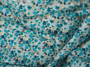 Tissu Popeline de Coton imprimé - fleurs et fruits - bleu blanc - Atelier Inika