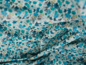 Tissu Popeline de Coton imprimé - fleurs et fruits - bleu blanc - Atelier Inika