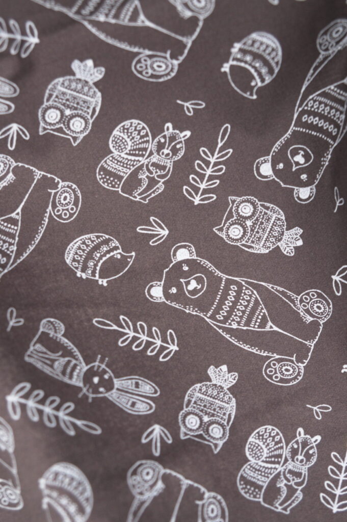 Tissu coton imprimé pour enfant - Motif Ours / Forêt - Atelier Inika