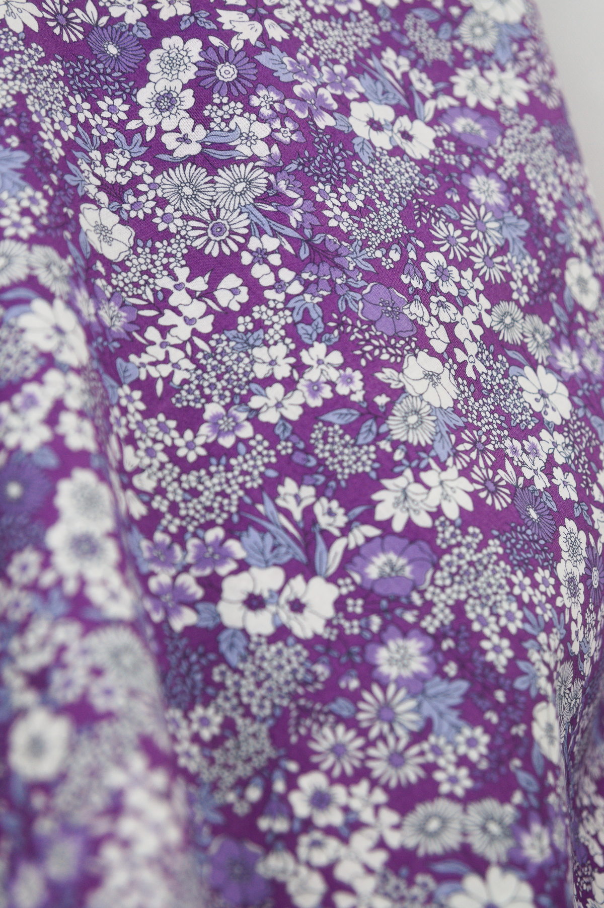 Tissu japonais floral Kokka - Mauve - petits fleurs