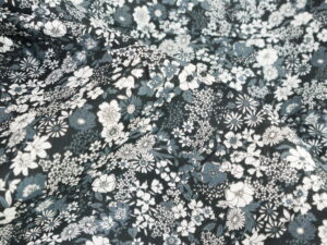 Tissu japonais floral Kokka - Noir - petits fleurs