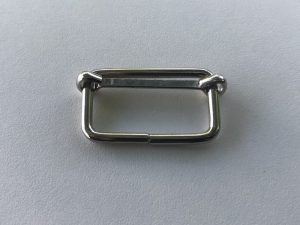 Boucle coulissante nickelé 25*13mm
