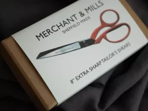 Cisezu de tailleur 20 cm Merchant and Mills Rouge | Atelier Inika | Mercerie fine