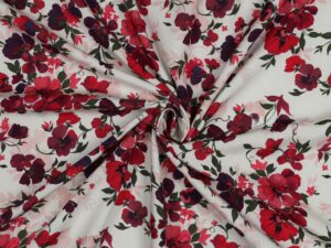 Tissu viscose écologique imprimé fleurs rouge Lenzing Ecovero - Atelier Inika vente de tissus en ligne